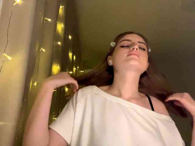 AuraLahrman webcam