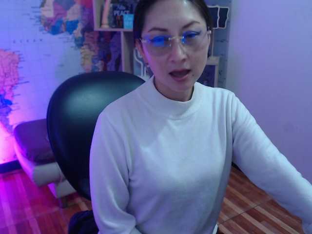 EvelynnMiller webcam