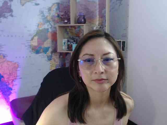 EvelynnMiller webcam