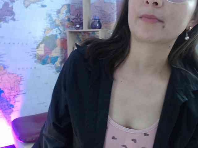 EvelynnMiller webcam