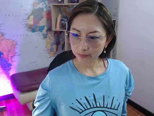 EvelynnMiller webcam