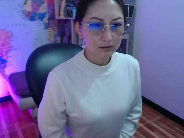 EvelynnMiller webcam