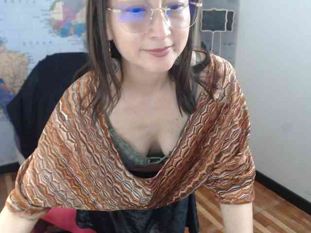 EvelynnMiller webcam