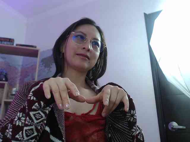 EvelynnMiller webcam