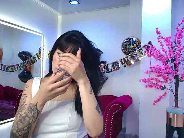 leia-queens webcam
