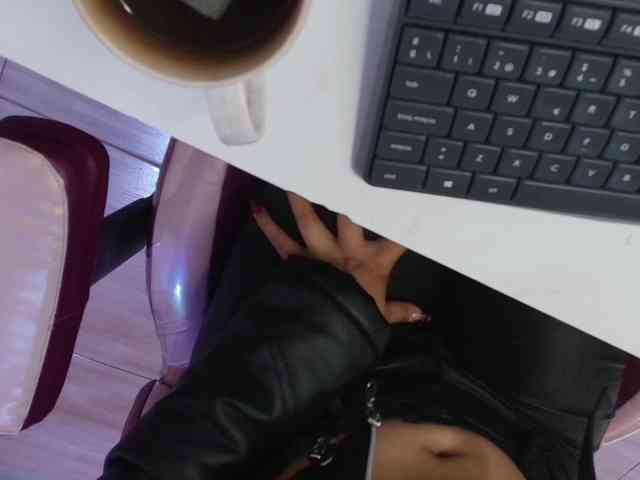 leia-queens webcam