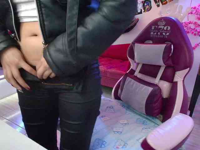 leia-queens webcam