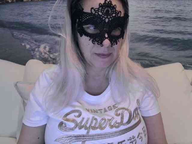 Evy-Desire webcam