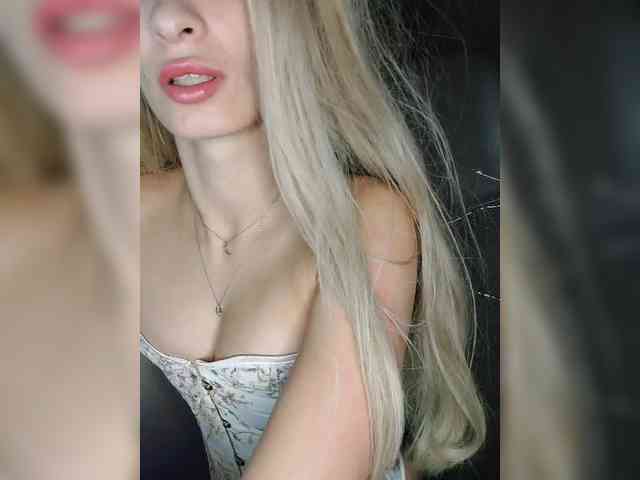 WickedWycche webcam