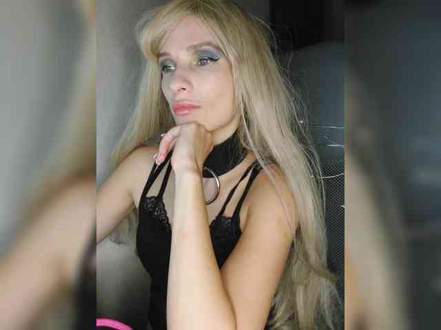 WickedWycche webcam