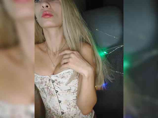 WickedWycche webcam