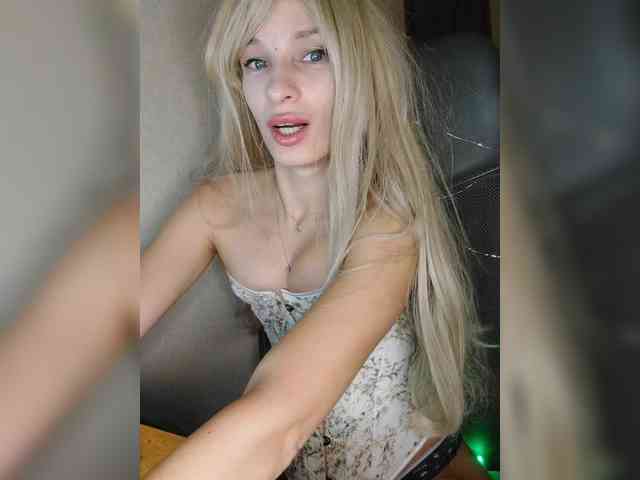 WickedWycche webcam