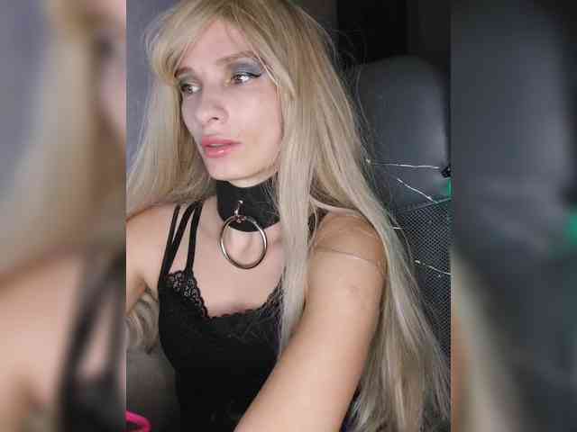 WickedWycche webcam