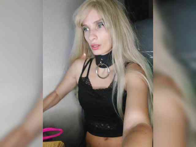 WickedWycche webcam