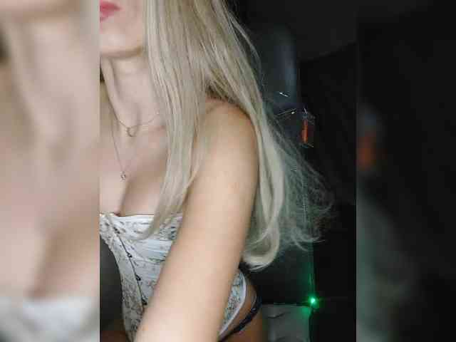 WickedWycche webcam