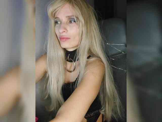 WickedWycche webcam