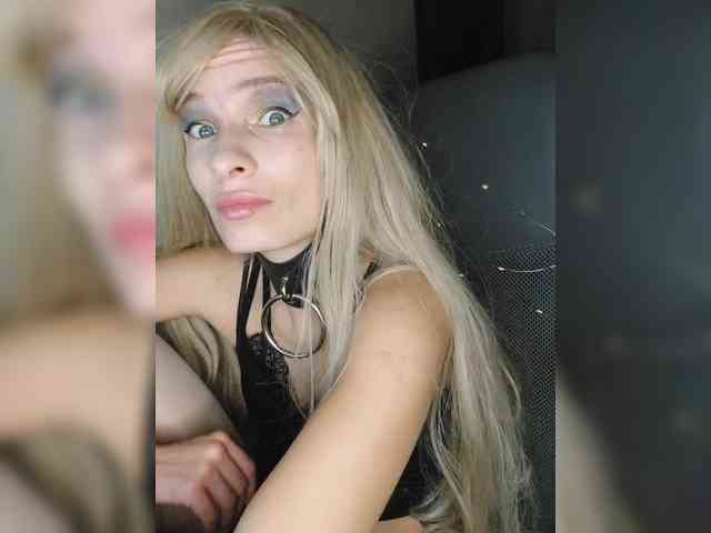 WickedWycche webcam