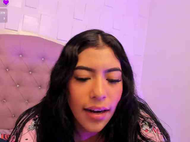 YunnyFox webcam