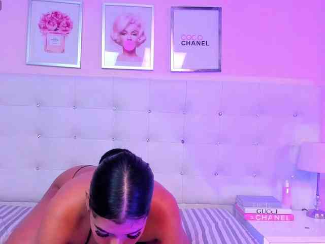YunnyFox webcam