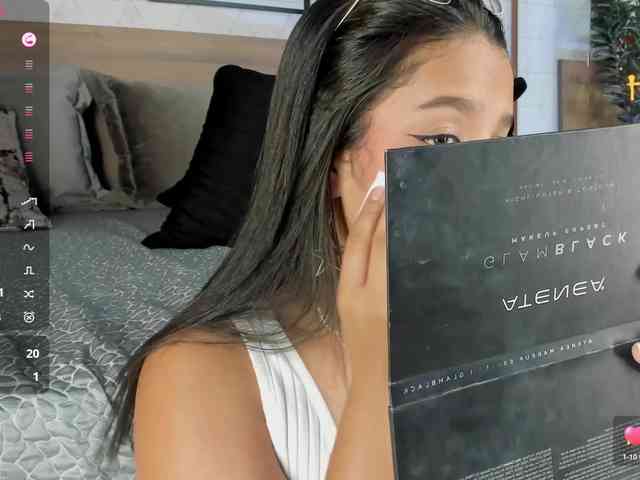 VioletaRossi webcam