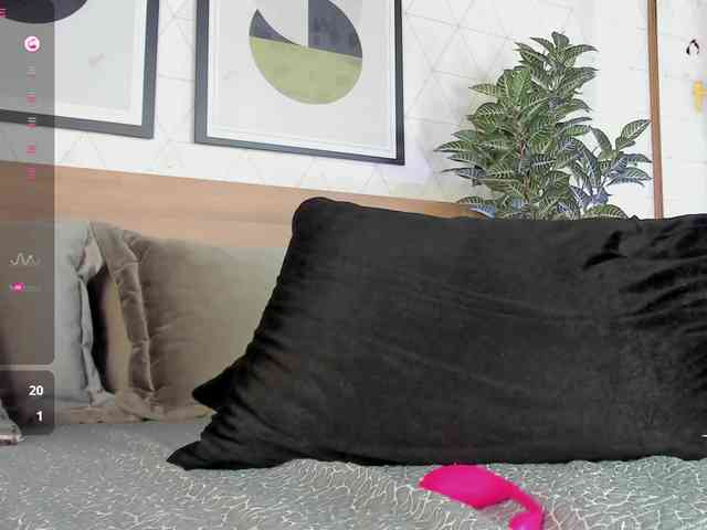 VioletaRossi webcam