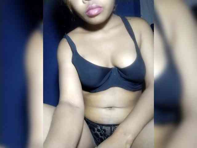 Sarah-myah2 webcam