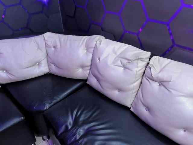 Daring-Latinavip webcam