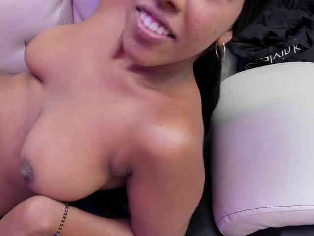 Daring-Latinavip webcam