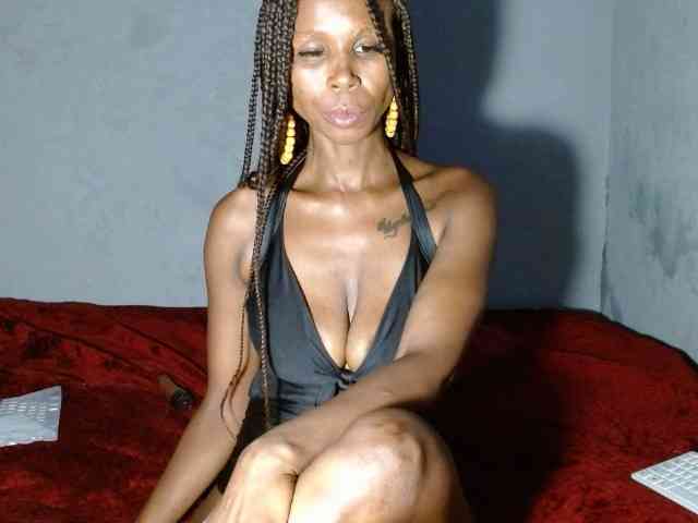 SuUGABABE webcam