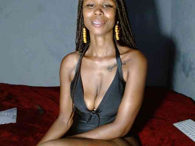SuUGABABE webcam