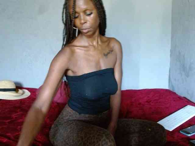 SuUGABABE webcam