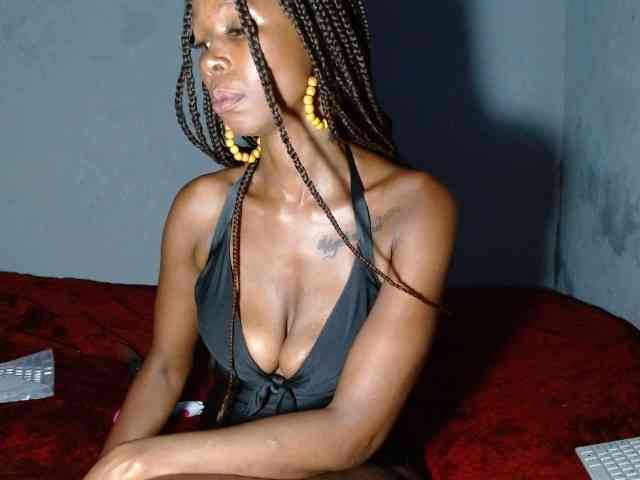 SuUGABABE webcam
