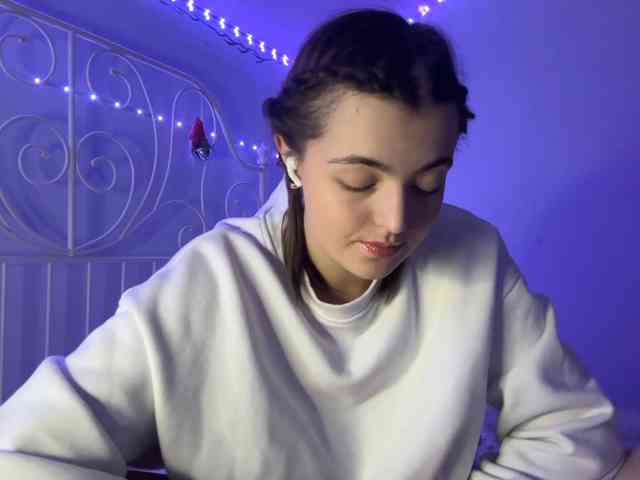 MoiraSesay webcam
