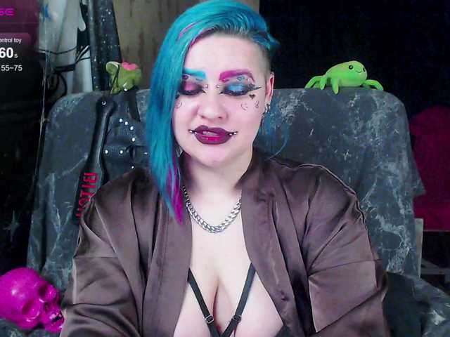 Vai a chattare su NeonNectar NeonNectar