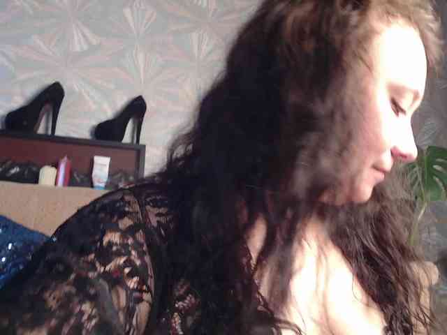 MaryLu23 webcam