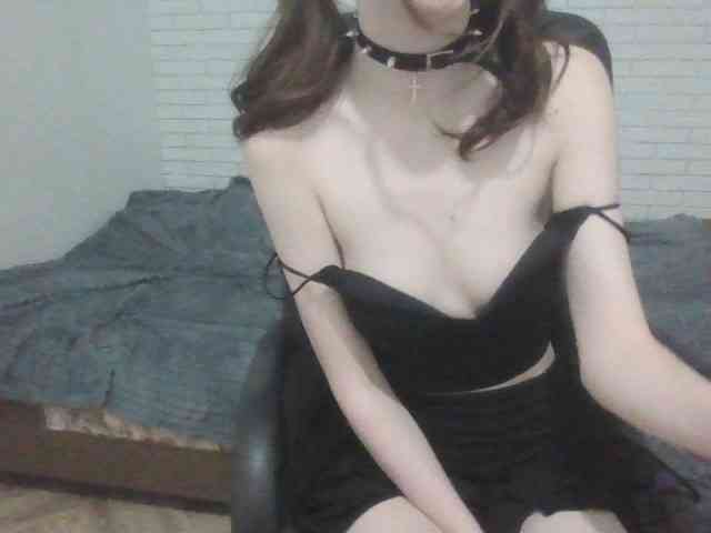 Sweet-Astarte webcam