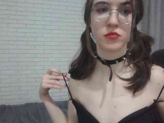 Sweet-Astarte webcam