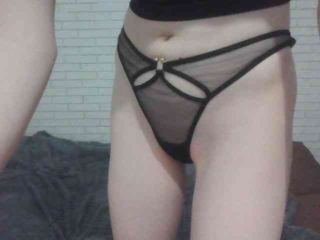 Sweet-Astarte webcam