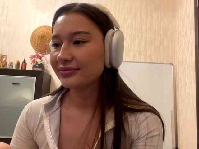 LakishaYanish webcam