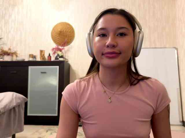 LakishaYanish webcam