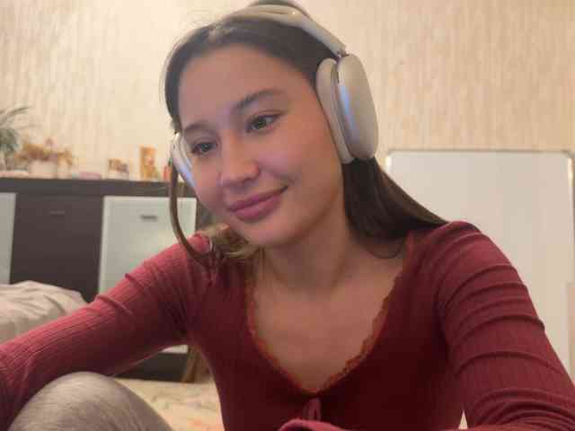 LakishaYanish webcam