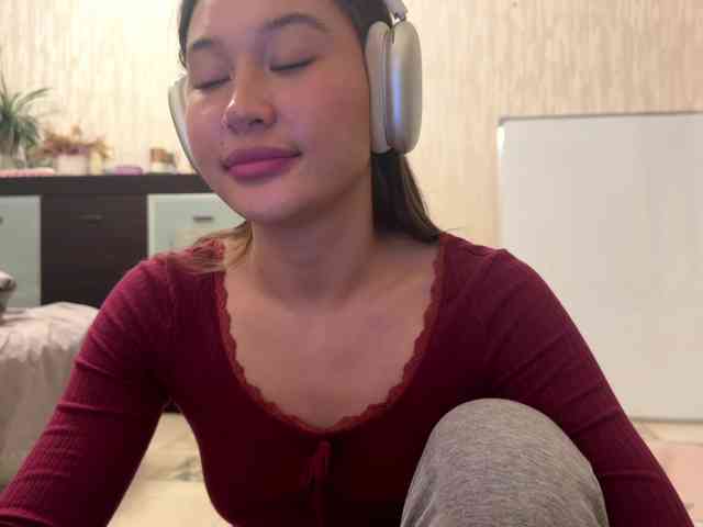 LakishaYanish webcam