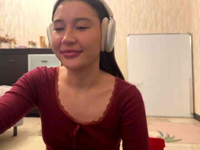 LakishaYanish webcam