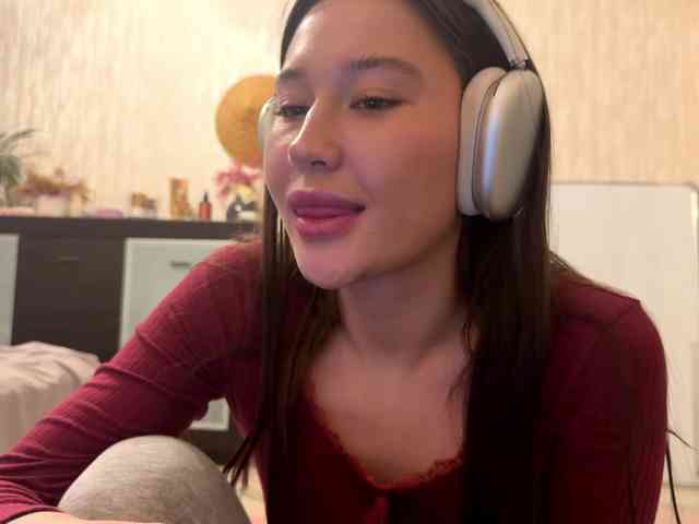 LakishaYanish webcam