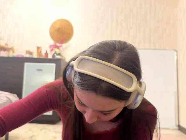 LakishaYanish webcam