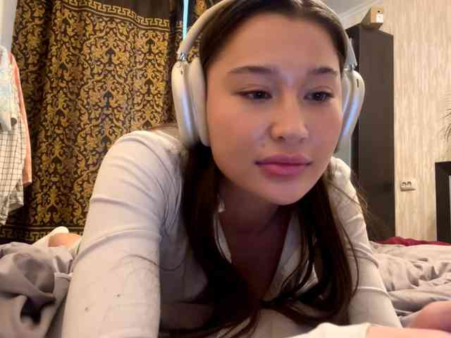 LakishaYanish webcam