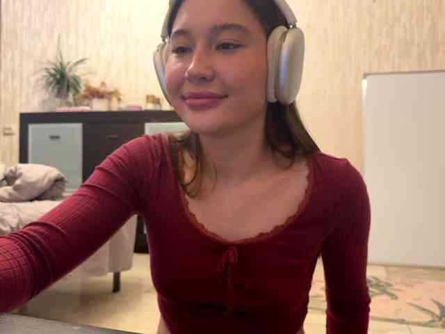 LakishaYanish webcam