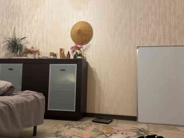 LakishaYanish webcam