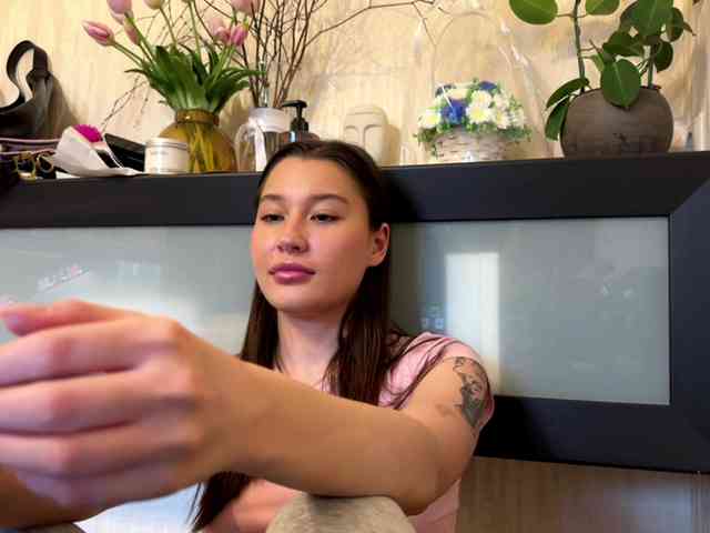 LakishaYanish webcam