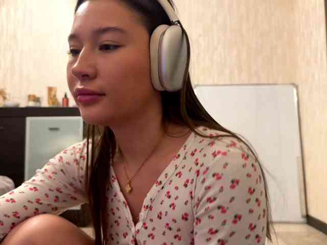 LakishaYanish webcam